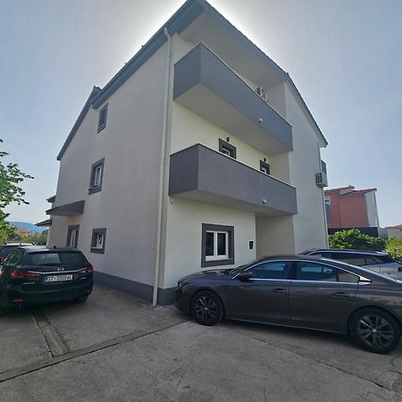 Apartmani Dianna Kaštela Exterior foto